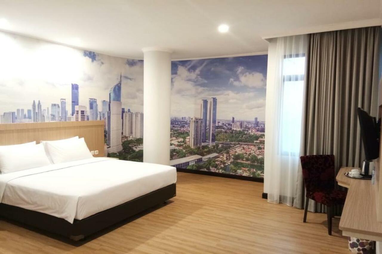 Sanno Hotel Jakarta Exterior photo